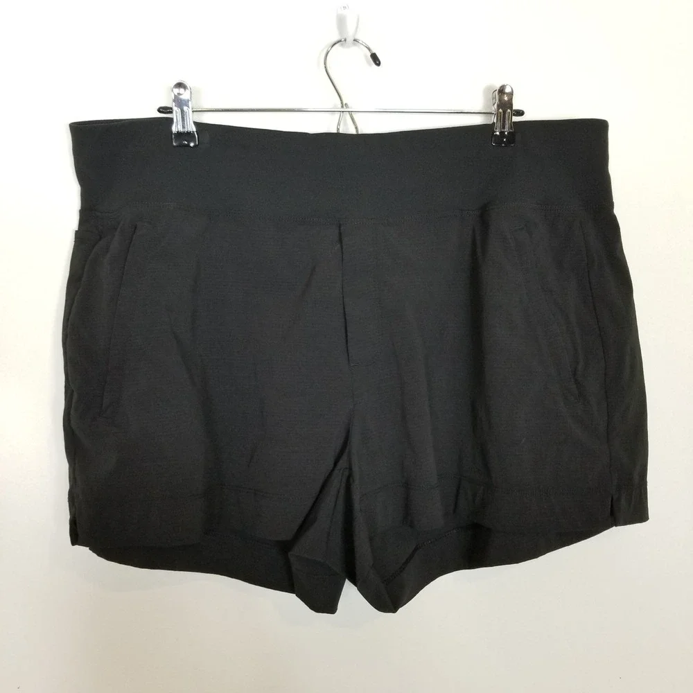 Athleta Trekkie North Shorts Women Sz 18 Black Athletic Pull On Gym Walking‎
